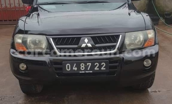 Sayi Imported Mitsubishi Montero Sport Black Mota in Douala a Ƙasar Kamaru