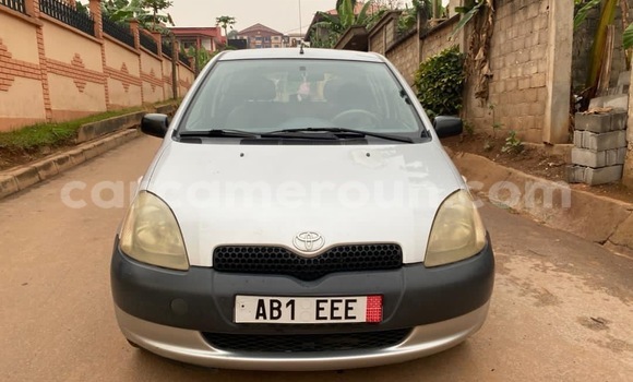 Acheter Occasion Voiture Toyota Yaris Gris à Yaoundé, Central Cameroon
