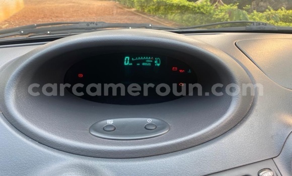 Acheter Occasion Voiture Toyota Yaris Gris à Yaoundé, Central Cameroon Acheter Occasion Voiture Toyota Yaris Gris à Yaoundé, Central Cameroon