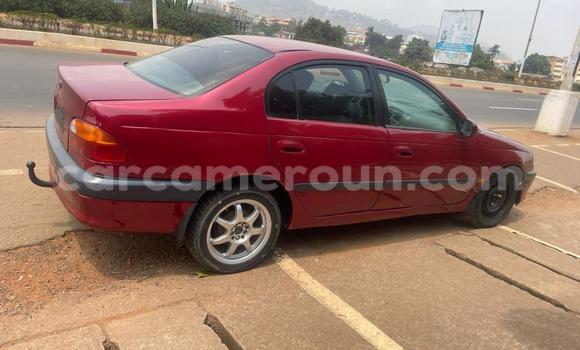 Sayi Na hannu Toyota Avensis Red Mota in Yaounde a Babban Kamaru Sayi Na hannu Toyota Avensis Red Mota in Yaounde a Babban Kamaru