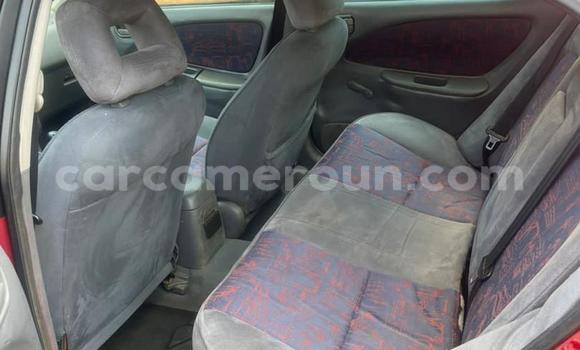 Sayi Na hannu Toyota Avensis Red Mota in Yaounde a Babban Kamaru Sayi Na hannu Toyota Avensis Red Mota in Yaounde a Babban Kamaru
