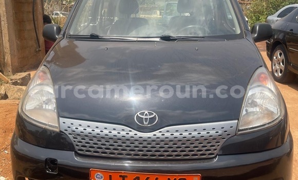 Sayi Na hannu Toyota Yaris Black Mota in Yaounde a Babban Kamaru