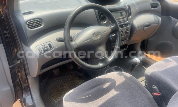 Acheter Occasion Voiture Toyota Yaris Noir à Yaoundé, Central Cameroon Acheter Occasion Voiture Toyota Yaris Noir à Yaoundé, Central Cameroon