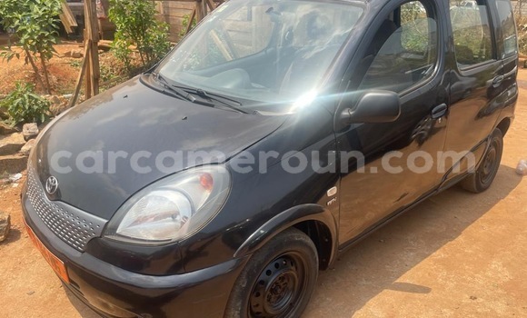 Acheter Occasion Voiture Toyota Yaris Noir à Yaoundé, Central Cameroon Acheter Occasion Voiture Toyota Yaris Noir à Yaoundé, Central Cameroon