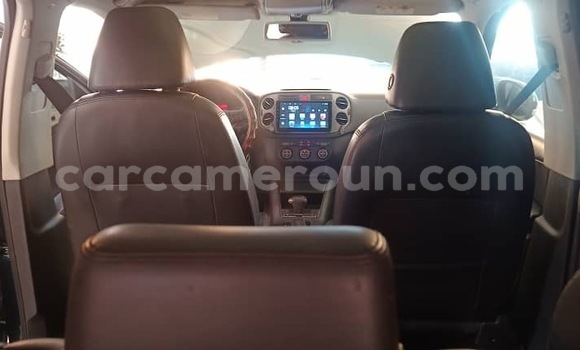 Sayi Na hannu Volkswagen Tiguan Black Mota in Yaounde a Babban Kamaru Sayi Na hannu Volkswagen Tiguan Black Mota in Yaounde a Babban Kamaru
