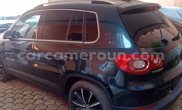 Sayi Na hannu Volkswagen Tiguan Black Mota in Yaounde a Babban Kamaru Sayi Na hannu Volkswagen Tiguan Black Mota in Yaounde a Babban Kamaru
