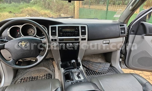 Acheter Occasion Voiture Toyota 4Runner Gris à Yaoundé, Central Cameroon Acheter Occasion Voiture Toyota 4Runner Gris à Yaoundé, Central Cameroon