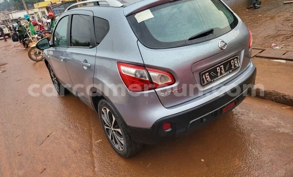 Acheter Occasion Voiture Nissan Qashqai Bleu à Yaoundé, Central Cameroon Acheter Occasion Voiture Nissan Qashqai Bleu à Yaoundé, Central Cameroon