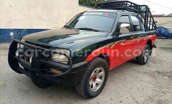 Buy Used Mitsubishi L200 Green Car in Douala in Littoral Cameroon Buy Used Mitsubishi L200 Green Car in Douala in Littoral Cameroon