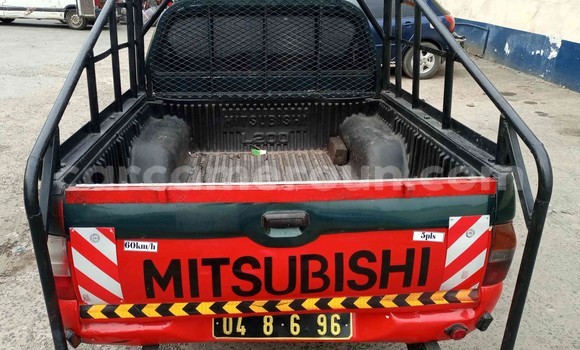 Buy Used Mitsubishi L200 Green Car in Douala in Littoral Cameroon Buy Used Mitsubishi L200 Green Car in Douala in Littoral Cameroon
