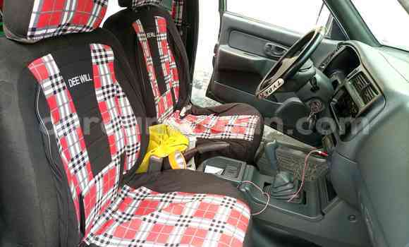 Buy Used Mitsubishi L200 Green Car in Douala in Littoral Cameroon Buy Used Mitsubishi L200 Green Car in Douala in Littoral Cameroon