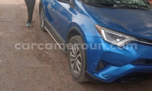 Acheter Occasion Voiture Toyota RAV4 Bleu à Douala, Littoral Cameroon