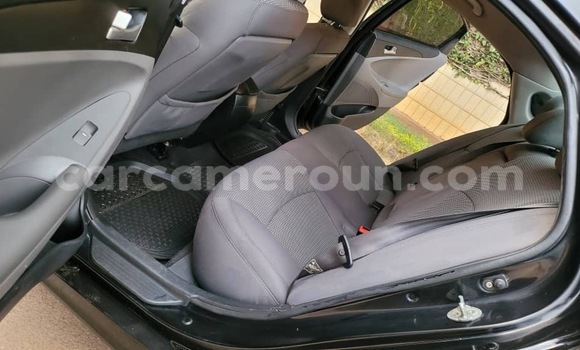 Sayi Na hannu Hyundai Sonata Black Mota in Yaounde a Babban Kamaru Sayi Na hannu Hyundai Sonata Black Mota in Yaounde a Babban Kamaru
