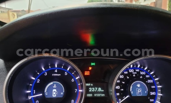 Sayi Na hannu Hyundai Sonata Black Mota in Yaounde a Babban Kamaru Sayi Na hannu Hyundai Sonata Black Mota in Yaounde a Babban Kamaru