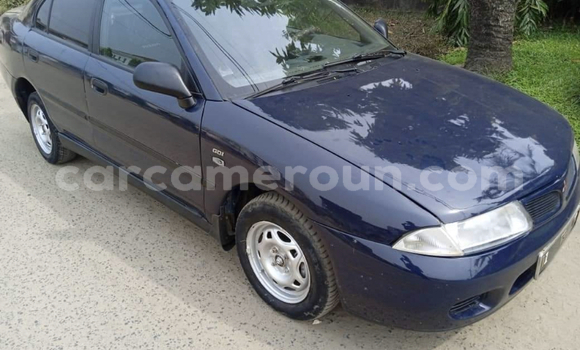 Sayi Na hannu Mitsubishi Carisma Blue Mota in Douala a Ƙasar Kamaru Sayi Na hannu Mitsubishi Carisma Blue Mota in Douala a Ƙasar Kamaru