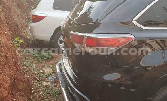 Acheter Occasion Voiture Toyota Highlander Noir à Yaoundé, Central Cameroon Acheter Occasion Voiture Toyota Highlander Noir à Yaoundé, Central Cameroon
