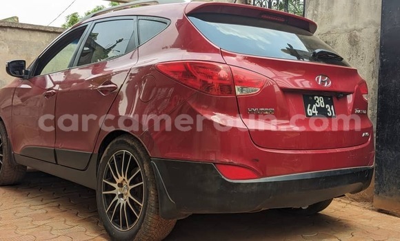 Sayi Na hannu Hyundai Tucson Red Mota in Yaounde a Babban Kamaru Sayi Na hannu Hyundai Tucson Red Mota in Yaounde a Babban Kamaru