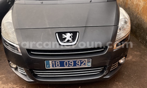 Acheter Occasion Voiture Peugeot 5008 Noir à Yaoundé, Central Cameroon Acheter Occasion Voiture Peugeot 5008 Noir à Yaoundé, Central Cameroon