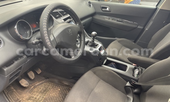 Acheter Occasion Voiture Peugeot 5008 Noir à Yaoundé, Central Cameroon Acheter Occasion Voiture Peugeot 5008 Noir à Yaoundé, Central Cameroon