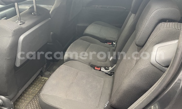 Acheter Occasion Voiture Peugeot 5008 Noir à Yaoundé, Central Cameroon Acheter Occasion Voiture Peugeot 5008 Noir à Yaoundé, Central Cameroon