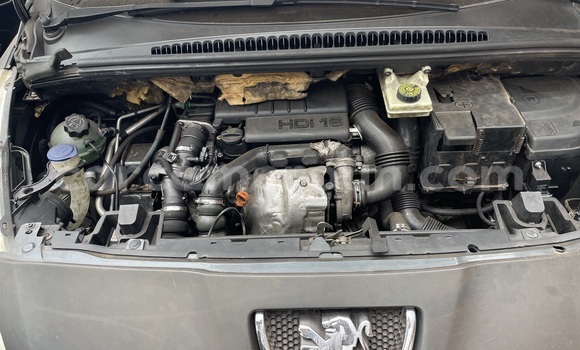 Acheter Occasion Voiture Peugeot 5008 Noir à Yaoundé, Central Cameroon Acheter Occasion Voiture Peugeot 5008 Noir à Yaoundé, Central Cameroon