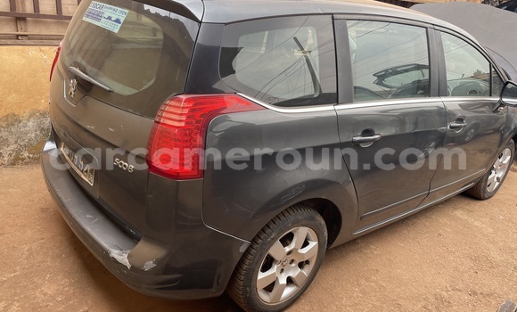 Acheter Occasion Voiture Peugeot 5008 Noir à Yaoundé, Central Cameroon Acheter Occasion Voiture Peugeot 5008 Noir à Yaoundé, Central Cameroon