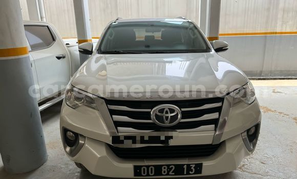 Acheter Occasion Voiture Toyota Fortuner Blanc à Douala, Littoral Cameroon Acheter Occasion Voiture Toyota Fortuner Blanc à Douala, Littoral Cameroon