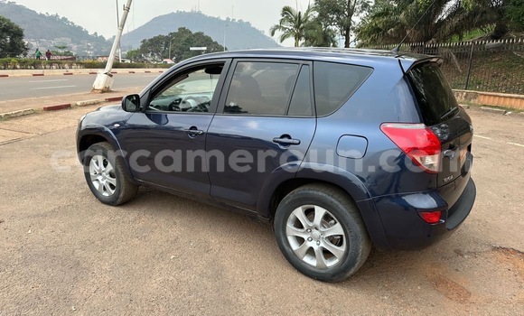 Sayi Na hannu Toyota RAV4 Sauran Mota in Yaounde a Babban Kamaru Sayi Na hannu Toyota RAV4 Sauran Mota in Yaounde a Babban Kamaru