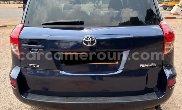 Sayi Na hannu Toyota RAV4 Sauran Mota in Yaounde a Babban Kamaru Sayi Na hannu Toyota RAV4 Sauran Mota in Yaounde a Babban Kamaru