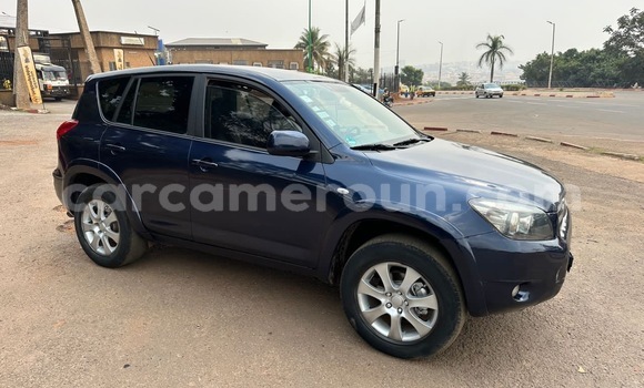 Sayi Na hannu Toyota RAV4 Sauran Mota in Yaounde a Babban Kamaru Sayi Na hannu Toyota RAV4 Sauran Mota in Yaounde a Babban Kamaru