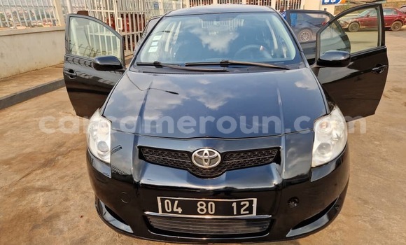 Sayi Na hannu Toyota Auris Black Mota in Yaounde a Babban Kamaru Sayi Na hannu Toyota Auris Black Mota in Yaounde a Babban Kamaru