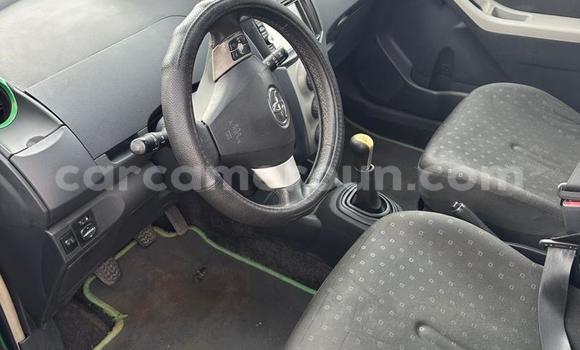 Sayi Na hannu Toyota Yaris Green Mota in Yaounde a Babban Kamaru Sayi Na hannu Toyota Yaris Green Mota in Yaounde a Babban Kamaru