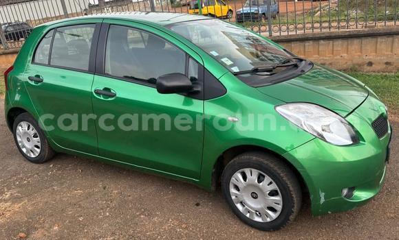 Sayi Na hannu Toyota Yaris Green Mota in Yaounde a Babban Kamaru Sayi Na hannu Toyota Yaris Green Mota in Yaounde a Babban Kamaru