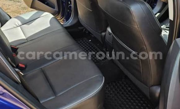 Sayi Na hannu Toyota Corolla Blue Mota in Yaounde a Babban Kamaru Sayi Na hannu Toyota Corolla Blue Mota in Yaounde a Babban Kamaru