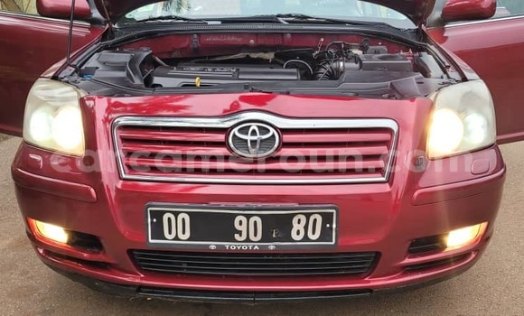 Sayi Na hannu Toyota Avensis Red Mota in Yaounde a Babban Kamaru Sayi Na hannu Toyota Avensis Red Mota in Yaounde a Babban Kamaru