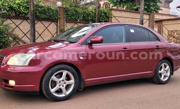 Sayi Na hannu Toyota Avensis Red Mota in Yaounde a Babban Kamaru Sayi Na hannu Toyota Avensis Red Mota in Yaounde a Babban Kamaru