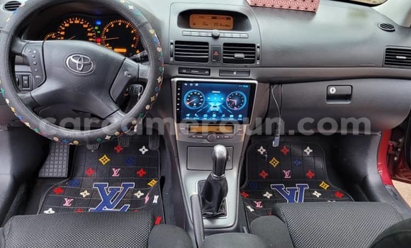 Sayi Na hannu Toyota Avensis Red Mota in Yaounde a Babban Kamaru Sayi Na hannu Toyota Avensis Red Mota in Yaounde a Babban Kamaru