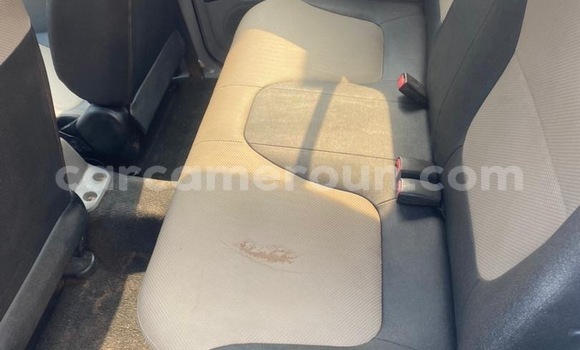 Acheter Occasion Voiture Mitsubishi L200 Blanc à Yaoundé, Central Cameroon Acheter Occasion Voiture Mitsubishi L200 Blanc à Yaoundé, Central Cameroon