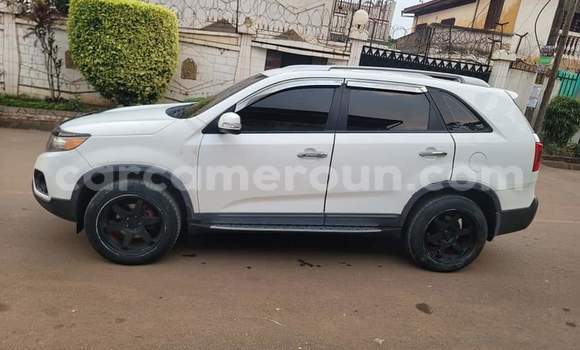 Acheter Occasion Voiture Kia Sorento Blanc à Yaoundé, Central Cameroon Acheter Occasion Voiture Kia Sorento Blanc à Yaoundé, Central Cameroon