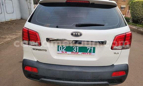 Acheter Occasion Voiture Kia Sorento Blanc à Yaoundé, Central Cameroon Acheter Occasion Voiture Kia Sorento Blanc à Yaoundé, Central Cameroon