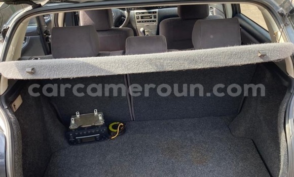 Sayi Na hannu Toyota Corolla Sauran Mota in Yaounde a Babban Kamaru Sayi Na hannu Toyota Corolla Sauran Mota in Yaounde a Babban Kamaru