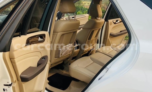 Acheter Occasion Voiture Mercedes-Benz GLC 250D Blanc à Yaoundé, Central Cameroon Acheter Occasion Voiture Mercedes-Benz GLC 250D Blanc à Yaoundé, Central Cameroon