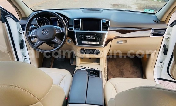 Acheter Occasion Voiture Mercedes-Benz GLC 250D Blanc à Yaoundé, Central Cameroon Acheter Occasion Voiture Mercedes-Benz GLC 250D Blanc à Yaoundé, Central Cameroon