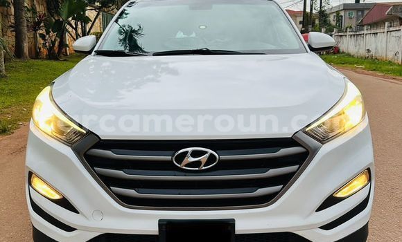 Sayi Na hannu Hyundai Tucson White Mota in Yaounde a Babban Kamaru