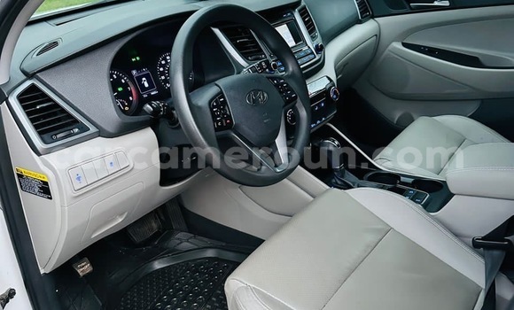 Acheter Occasion Voiture Hyundai Tucson Blanc à Yaoundé, Central Cameroon Acheter Occasion Voiture Hyundai Tucson Blanc à Yaoundé, Central Cameroon