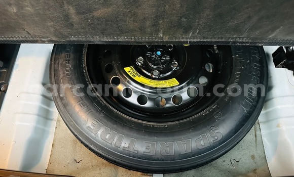 Acheter Occasion Voiture Hyundai Tucson Blanc à Yaoundé, Central Cameroon Acheter Occasion Voiture Hyundai Tucson Blanc à Yaoundé, Central Cameroon