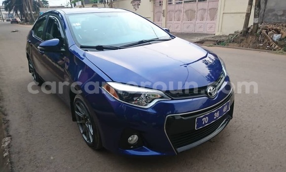 Acheter Occasion Voiture Toyota Corolla Bleu à Yaoundé, Central Cameroon Acheter Occasion Voiture Toyota Corolla Bleu à Yaoundé, Central Cameroon
