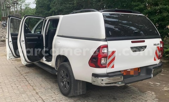 Buy Used Toyota Hilux White Car in Douala in Littoral Cameroon Buy Used Toyota Hilux White Car in Douala in Littoral Cameroon