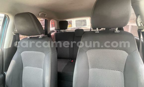 Sayi Na hannu Suzuki Vitara Blue Mota in Douala a Ƙasar Kamaru Sayi Na hannu Suzuki Vitara Blue Mota in Douala a Ƙasar Kamaru
