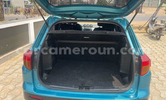 Sayi Na hannu Suzuki Vitara Blue Mota in Douala a Ƙasar Kamaru Sayi Na hannu Suzuki Vitara Blue Mota in Douala a Ƙasar Kamaru
